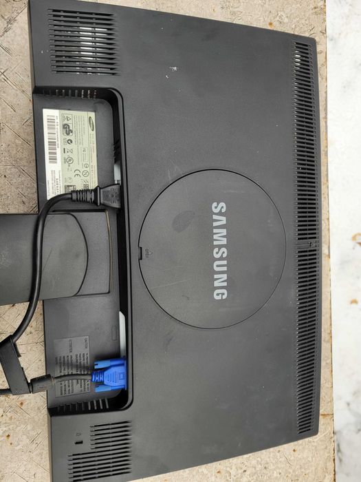 Монитор Samsung 2243NW 22"