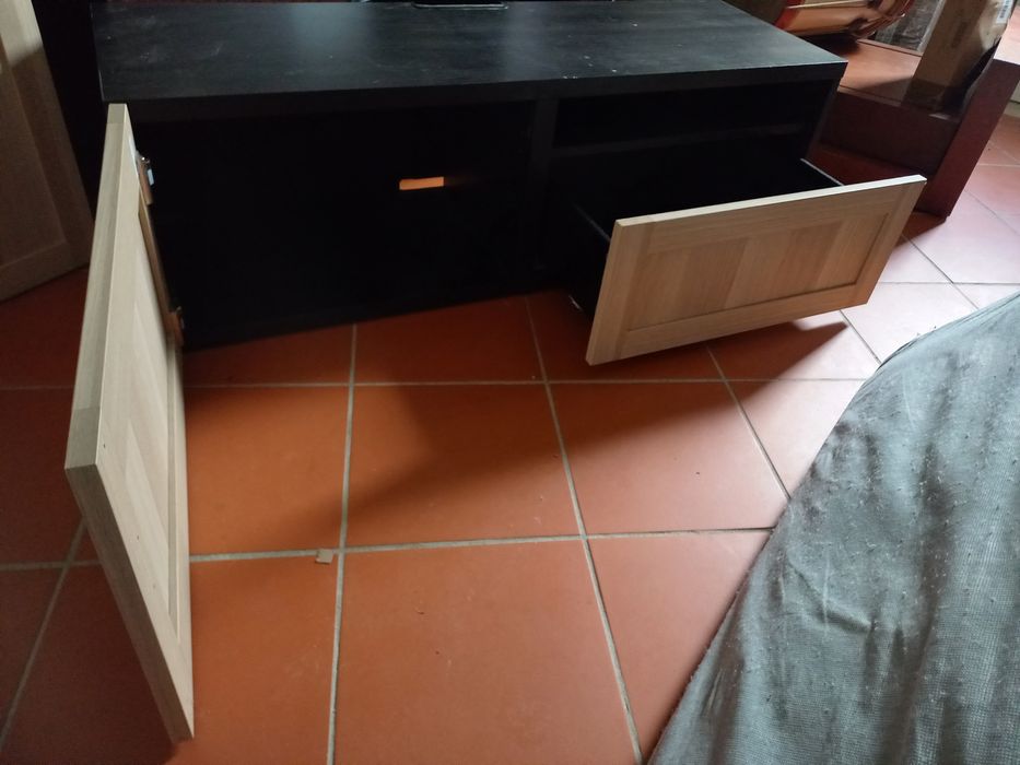 Móveis seminovos para a sala do ikea