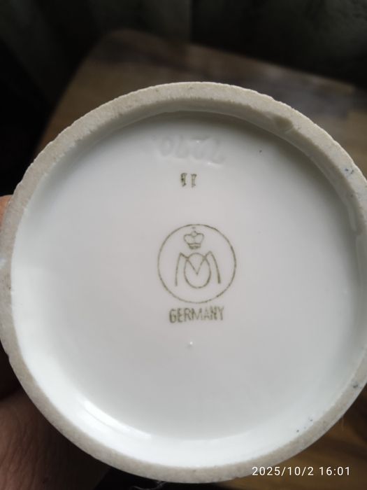 Девочка на ветру Германия