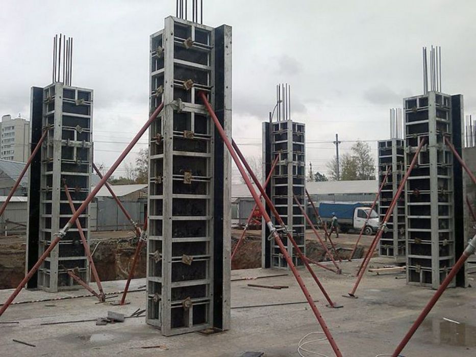 Будівельні роботи під ключ — від демонтажу до заїзду. Моноліт, крівля