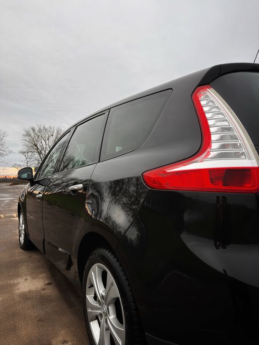 Renault Grand Scenic 2010