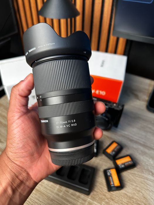 Sony ZV-E10 + Tamron 17-70 F2.8 + Kit Completo