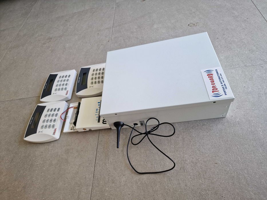 Alarme PIMA RXN-400 Completo + Comunicador GSM – 3 Teclados