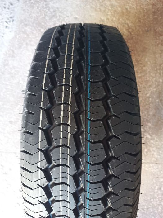 Шина 225/70R15C SUNFULL SF08 8сл. 112/110R (M+S)