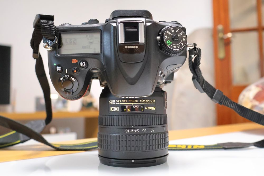 Nikon D7100 + AFS 18-70mm