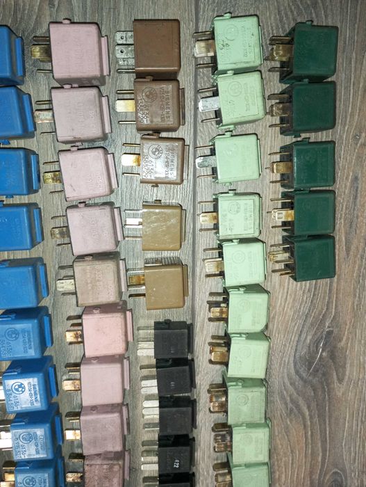 реле BMW e39e38e34e36e32e60e53e46