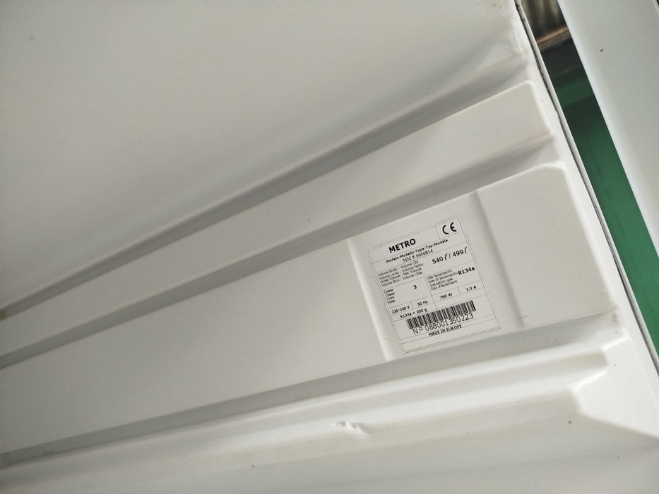 Frigorífico METRO