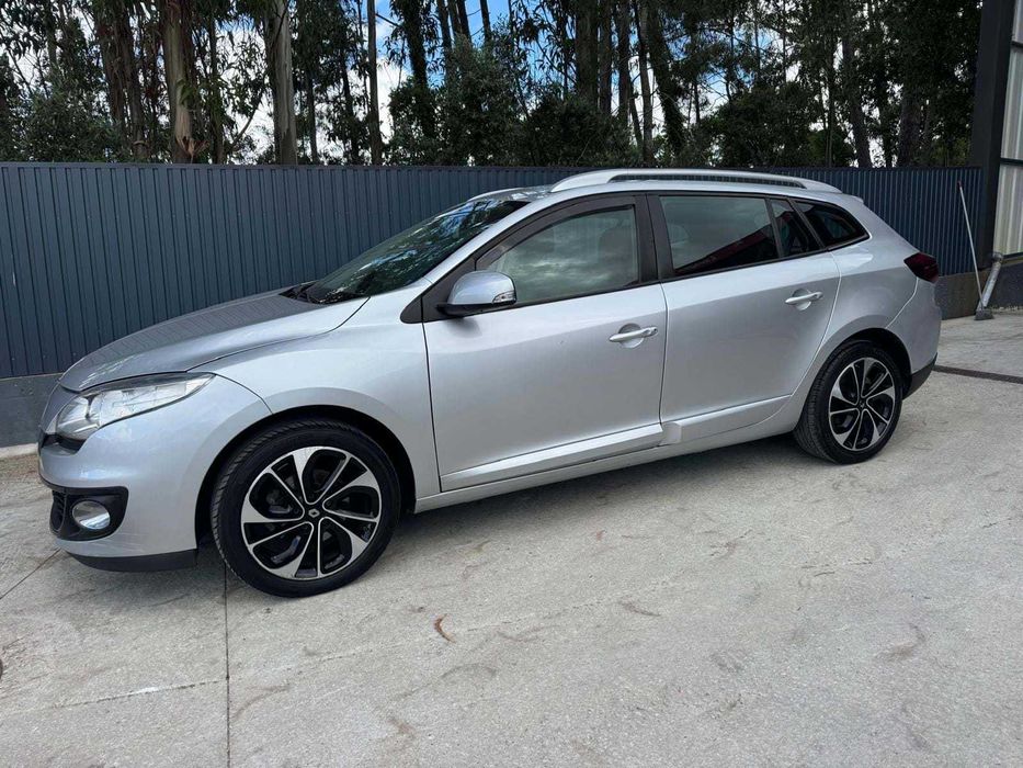 Renault Mégane em bom estado geral