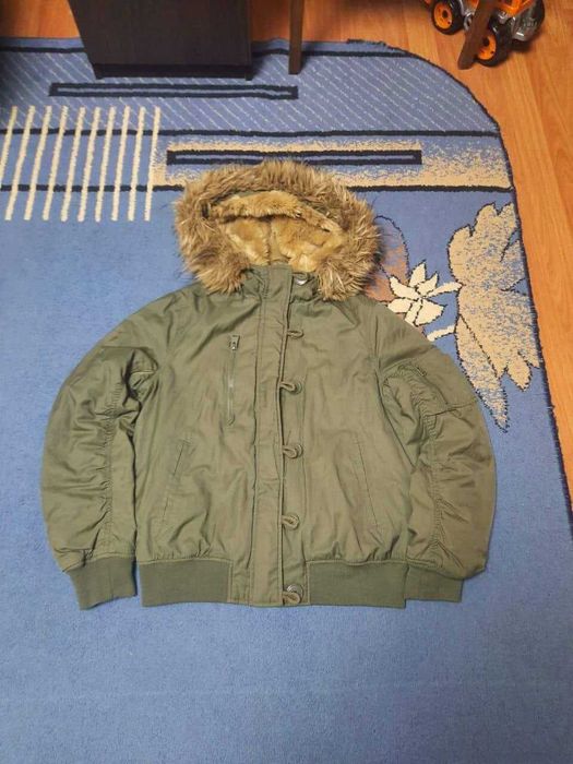 Бомбер аляска по типу alpha industries