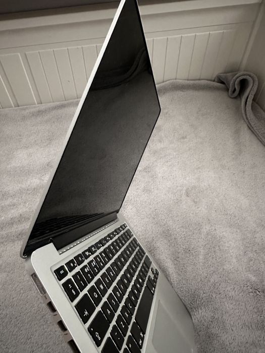 A1502  rok MacBook Pro MacOS 2015