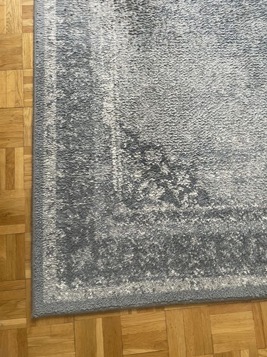 Dywan szary bardzo ladny 160x230