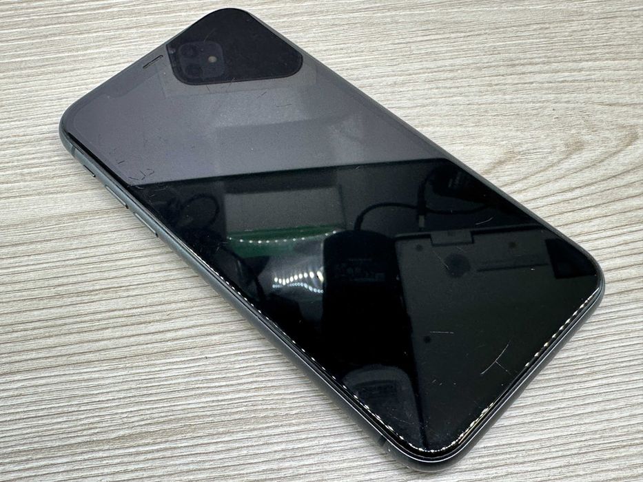 Smartfon Apple iPhone 11 4 GB / 64 GB 4G (LTE)