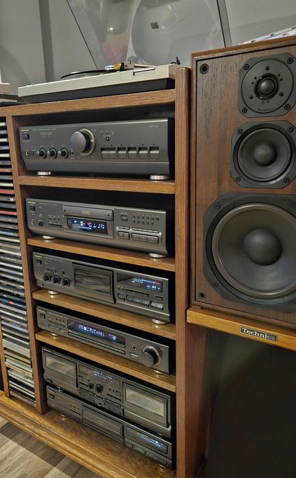 Duża wieża Technics 8 elementów pilot i wszelkie kable płyty cd winyl