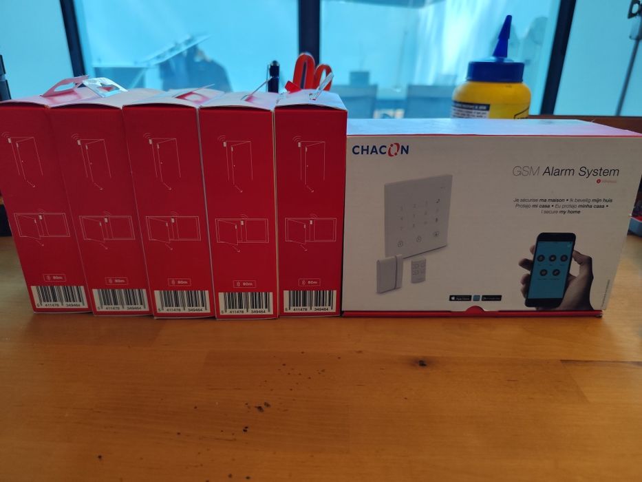 Sistema de Alarme GSM CHACON + 5 sensores de Porta/Janela