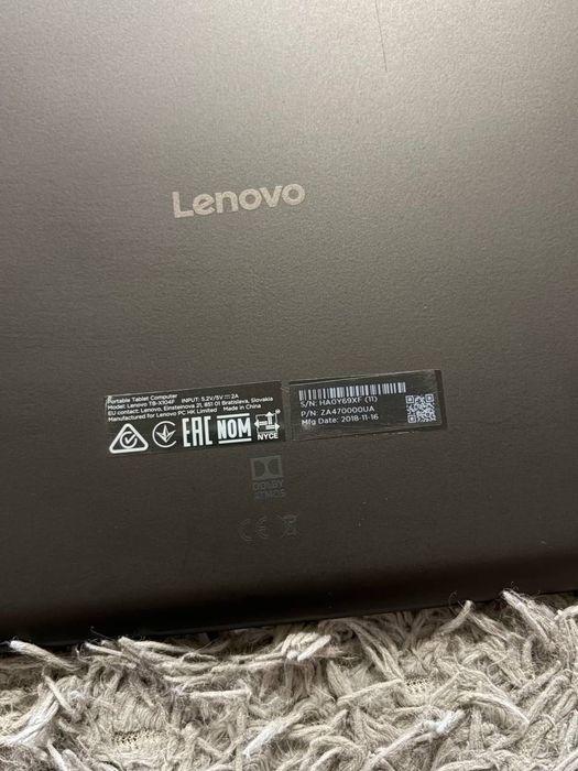 Планшет Lenovo Tab E10 2/16Gb Wi-Fi в гарному стані