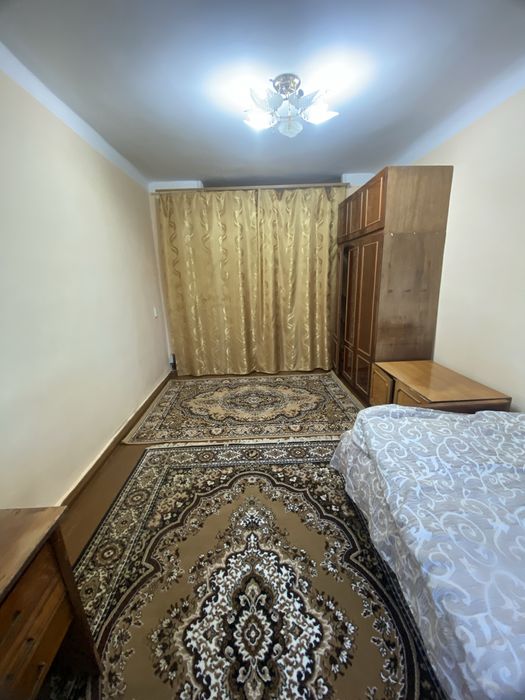 Здається кімната у гуртожитку