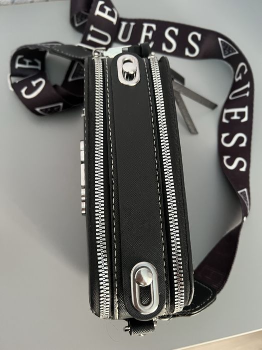 Сумочка GUESS чорна