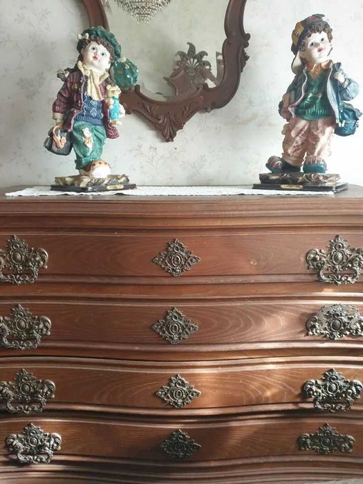 Quarto com mais de 40 anos em muito bom estado