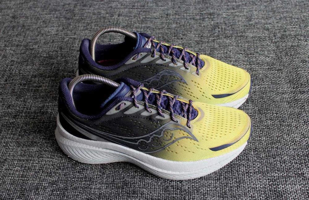 Кросівки бігові Saucony Endorphin Speed 3 Оригінал 41.5-42р