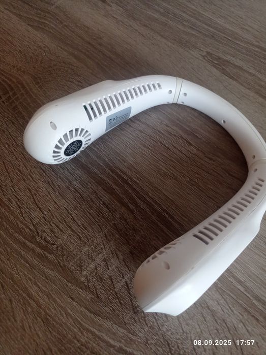 Портативный мини вентилятор на шею