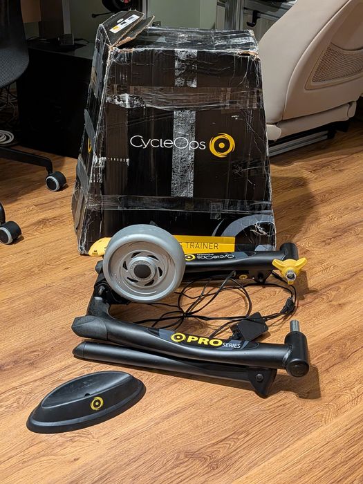Trenażer interaktywny CycleOps PowerBeam