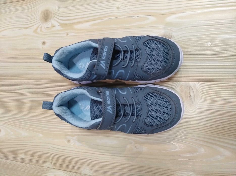 buty sportowe Martes, r. 32, stan idealny, cena 40 zł