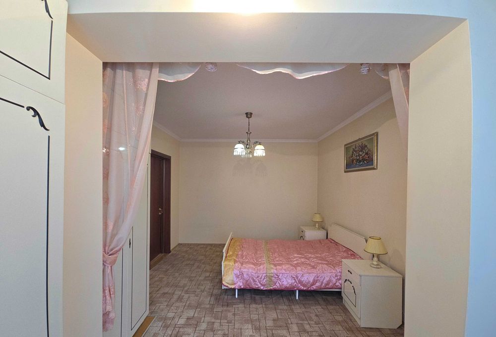 Оболонь. Здаю 2-кімн. затишну квартиру 60 м², 2 пов. 16-пов. будинку, Героїв Дніпра - 32/Г, поруч, 5 хвилин, станція метро