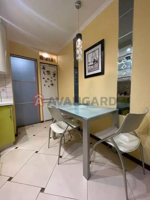 ПРОДАМ 3к квартиру Тополь Джинчарадзе