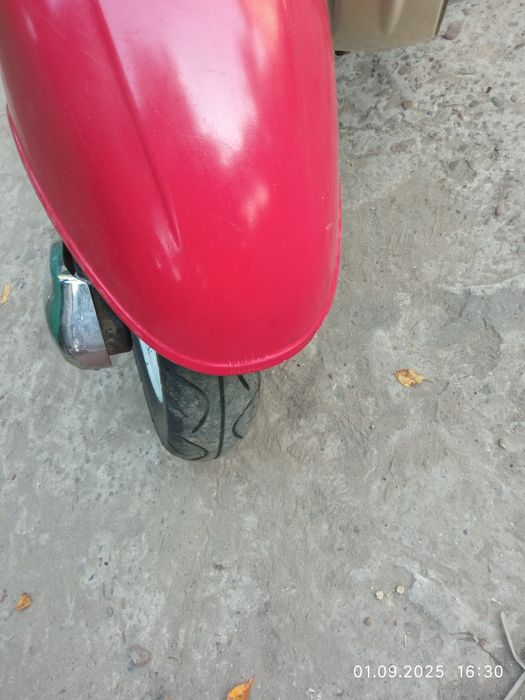 Скутер Suzuki verde в доброму стані .