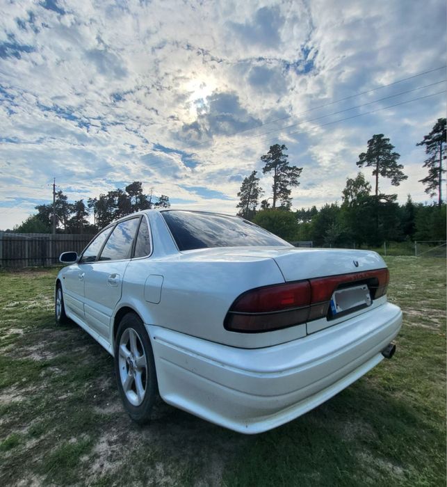 машина митсубиси сигма