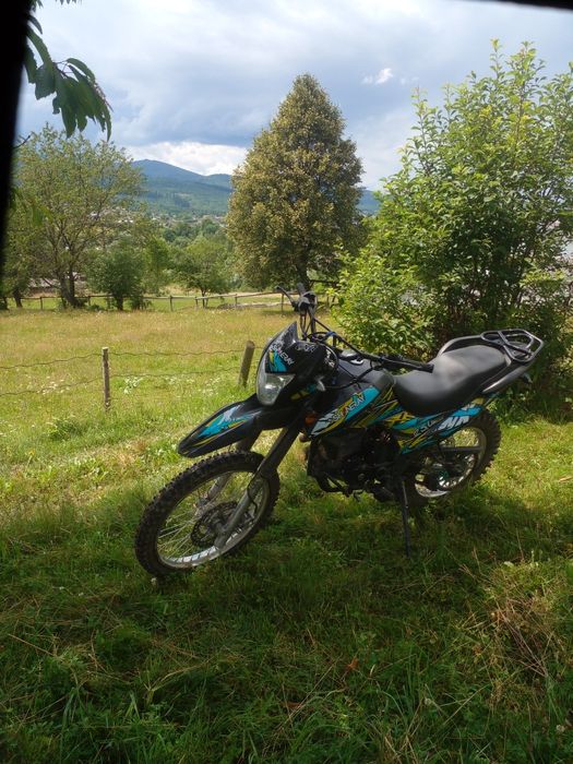 Мотоцикл шинерай250