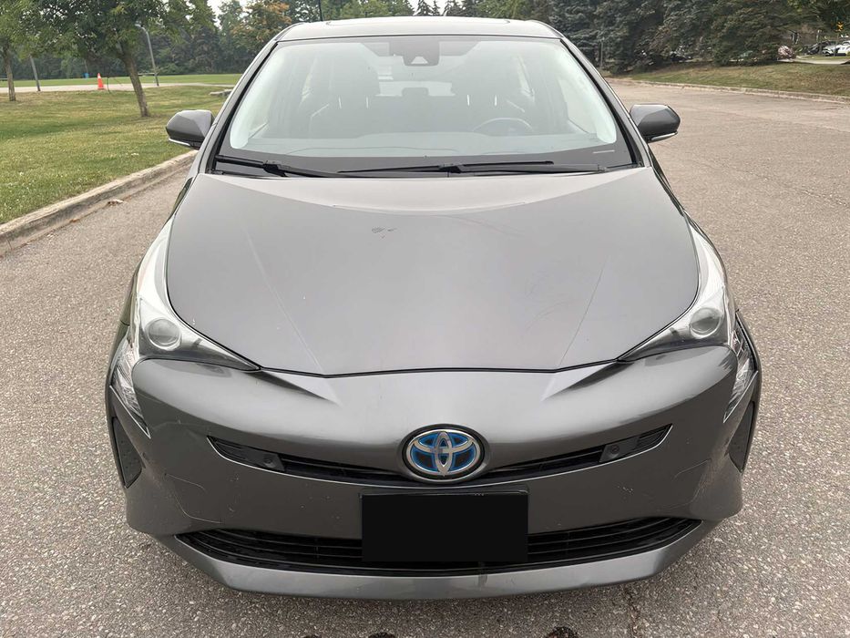 Toyota Prius      2016