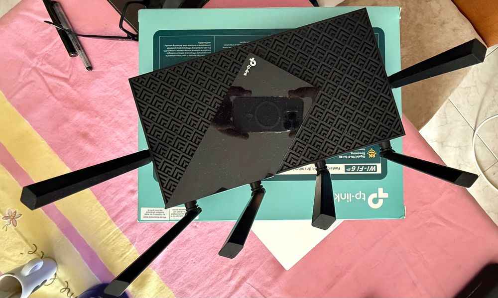 Vendo Router TP-Link AC5400 Novo, com garantia.