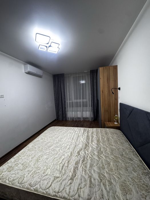 Продам квартиру Варшавський Плюс 70м 2к Виговського Змієнка Олеся