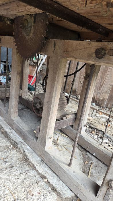 Sprzedam starą drewnianą krajzegę