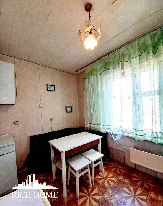 Продаж 3к квартири, Срібнокільська, 14. метро Осокорки - 7 хв.