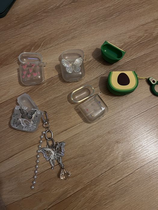 Etui  na airpodsy 2