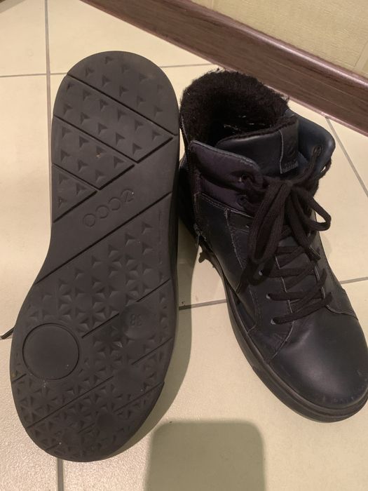 Продам ботинки Ecco