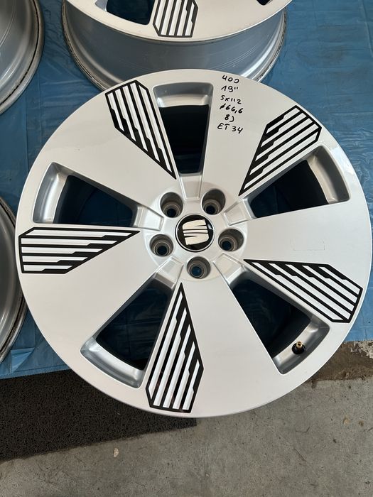 400 Felgi Aluminiowe SEAT R 19 5x112 Bardzo Ładne