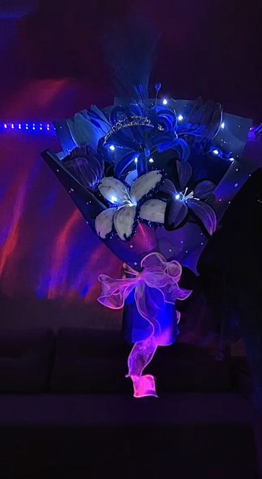 Букет квітів із синельного дроту