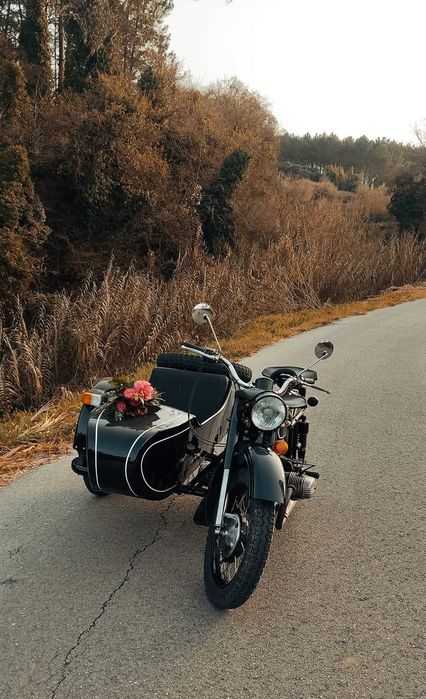 Ural IMZ 8-103.10 com Sidecar – Clássica Restaurada