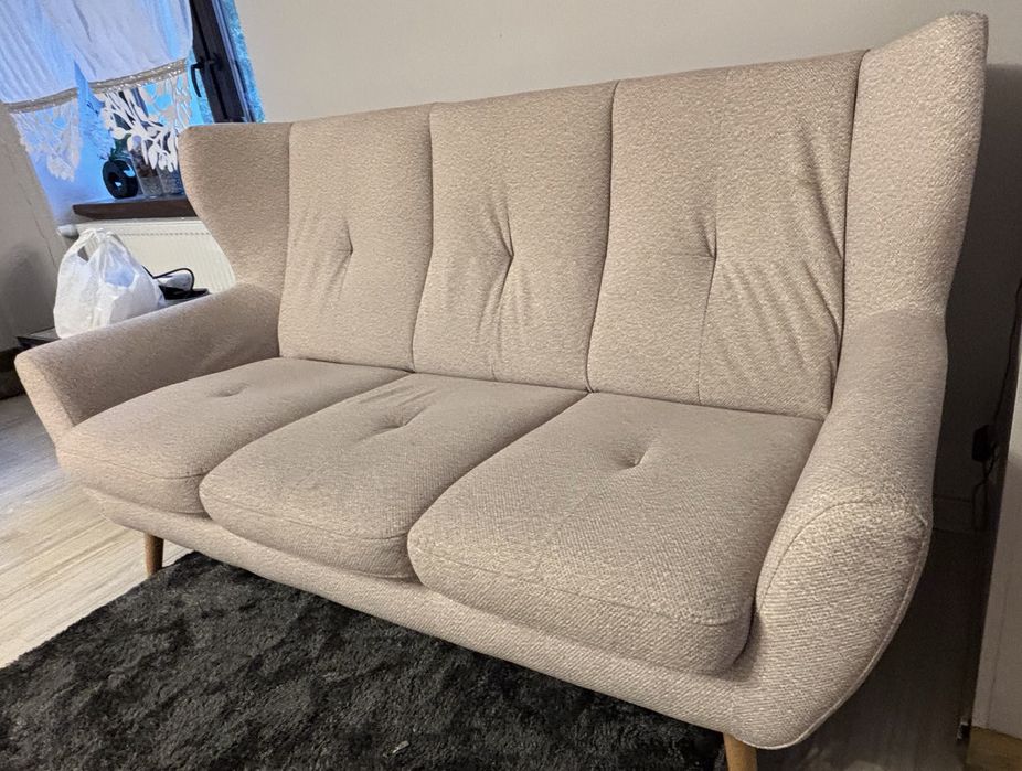 Sofa Uszak, fotel kremowe