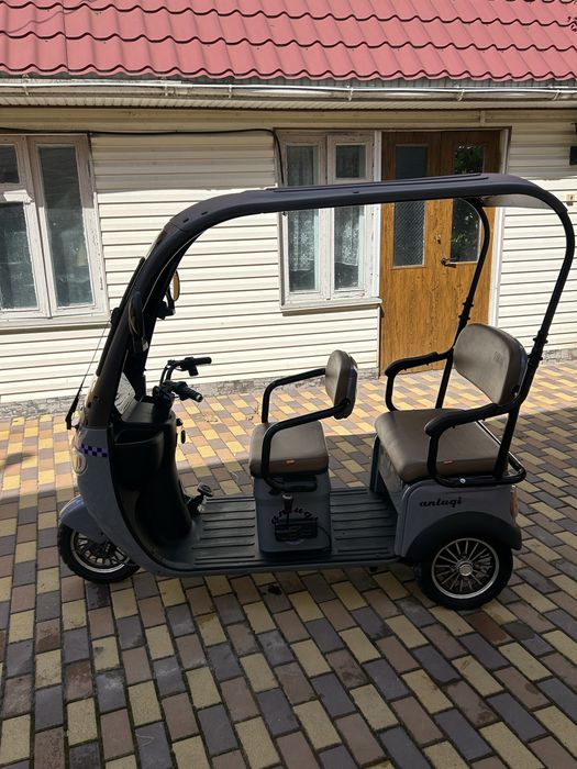 Електроскутер трьохколісний  1000W