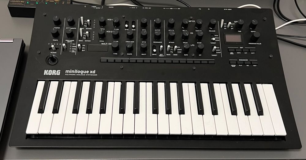 Korg Minilogue XD - Sintetizador