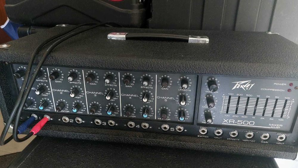 coluna 15" Group 400 e mesa Peavey XR500