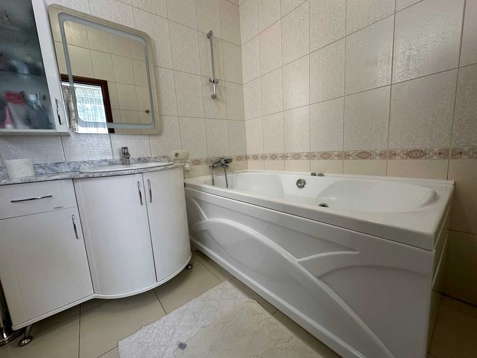 Продажа ДОМА в Совиньоне, бассейн