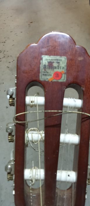 Guitarra Alhambra K-1C