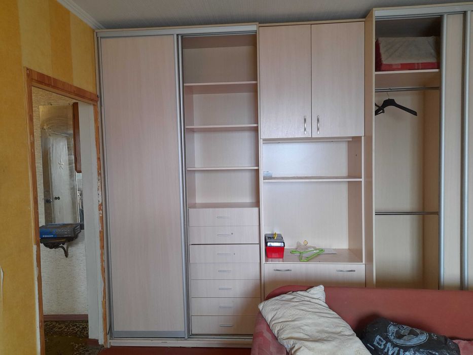 Продам шкаф купе   б/у
