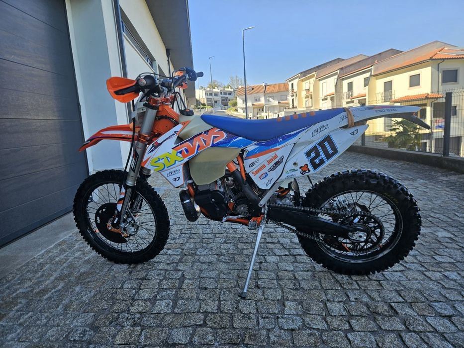 Moto enduro ktm exc 250