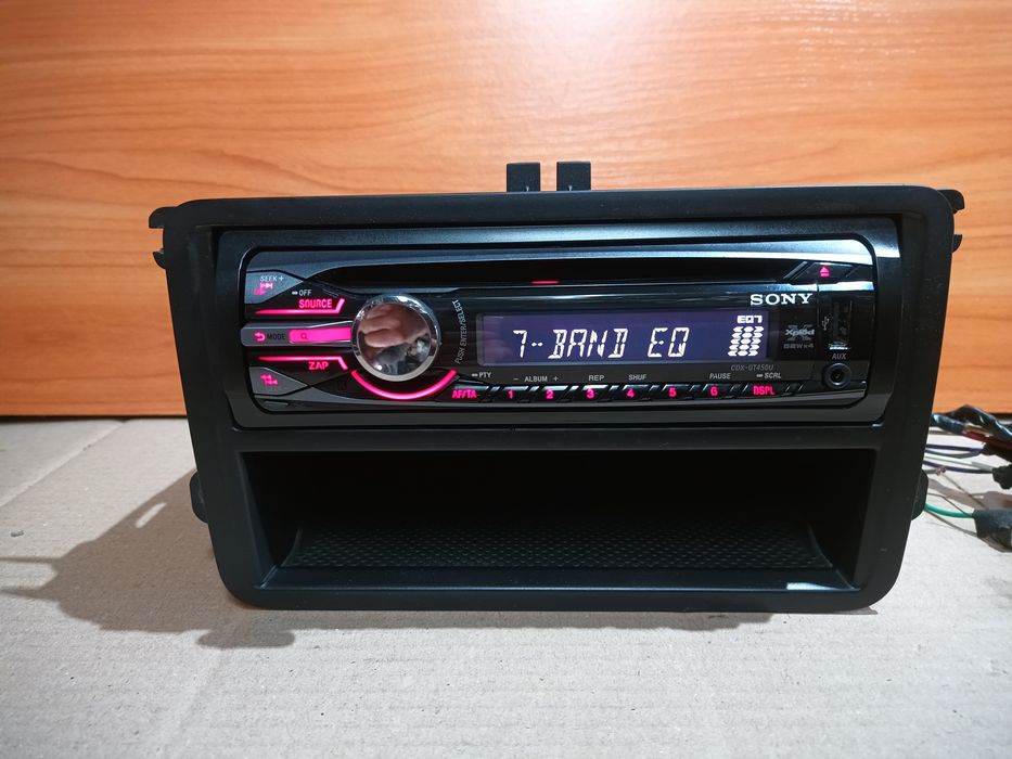 Автомагнітола SONY CDX-GT450U USB, AUX, CD